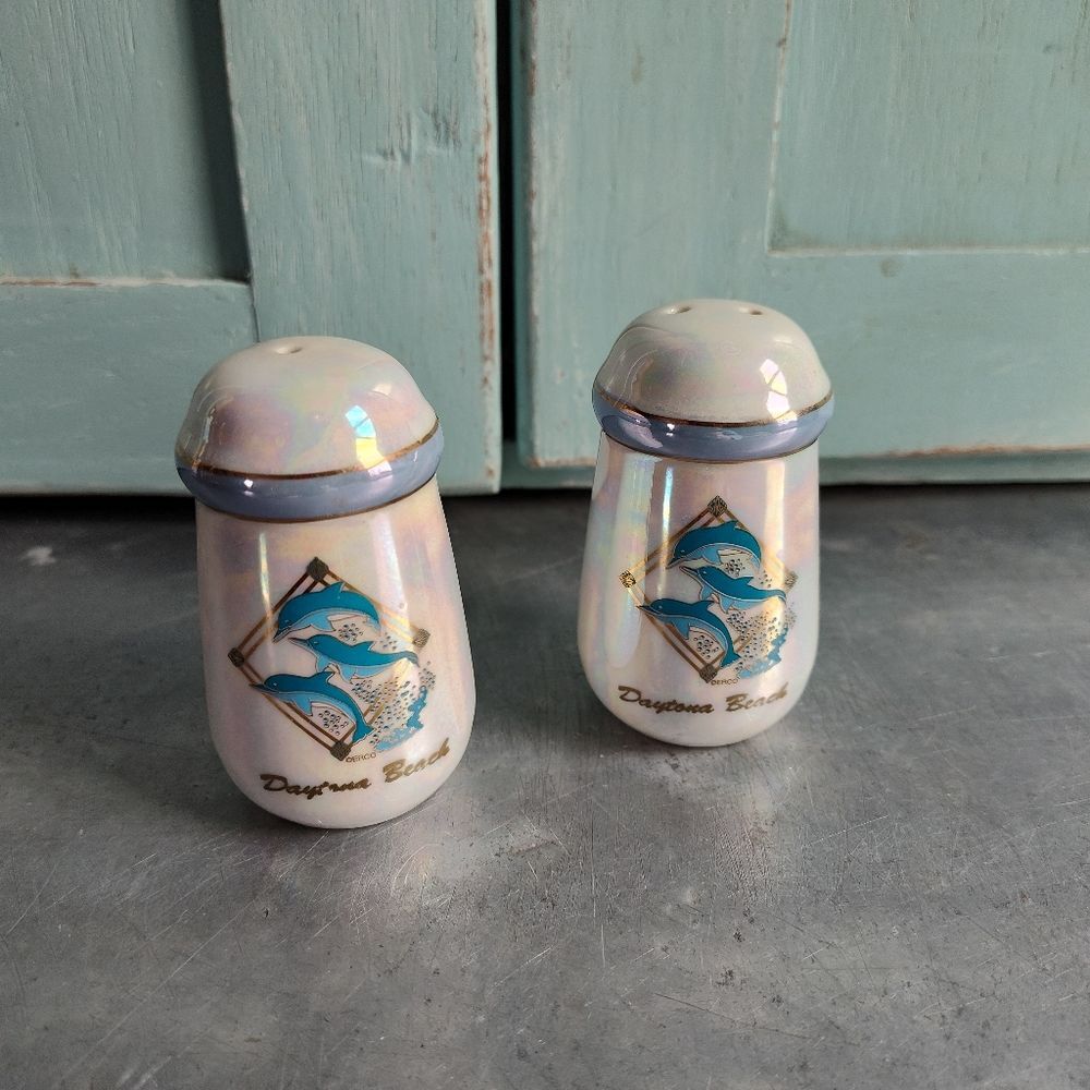 Daytona Beach Iridescent Souvenir Salt And Pepper Shaker Set